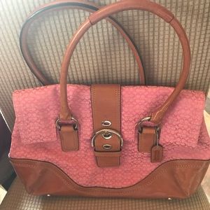 Large Ashley Pink Signature Coach handbag